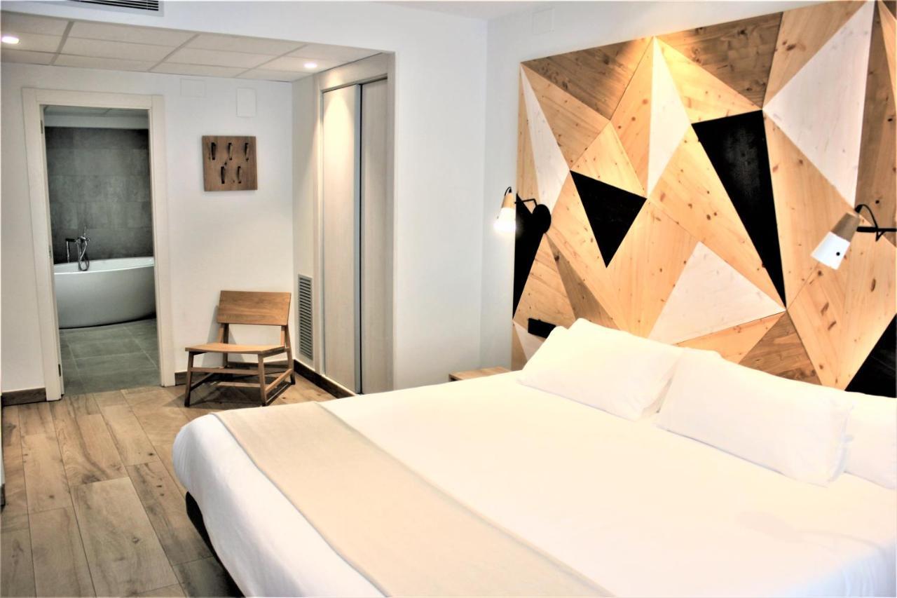 Apartahotel Dos Rios Aínsa Εξωτερικό φωτογραφία
