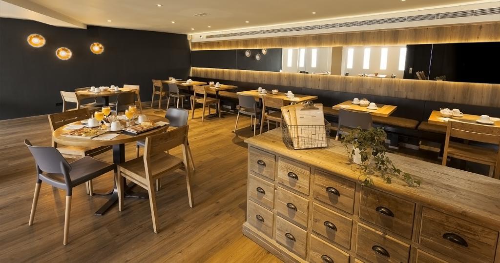 Apartahotel Dos Rios Aínsa Εξωτερικό φωτογραφία